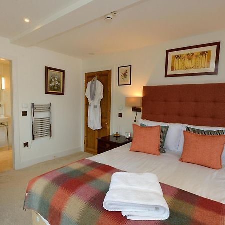 The Lodge At Carrick Castle Estate Cairndow Exterior photo