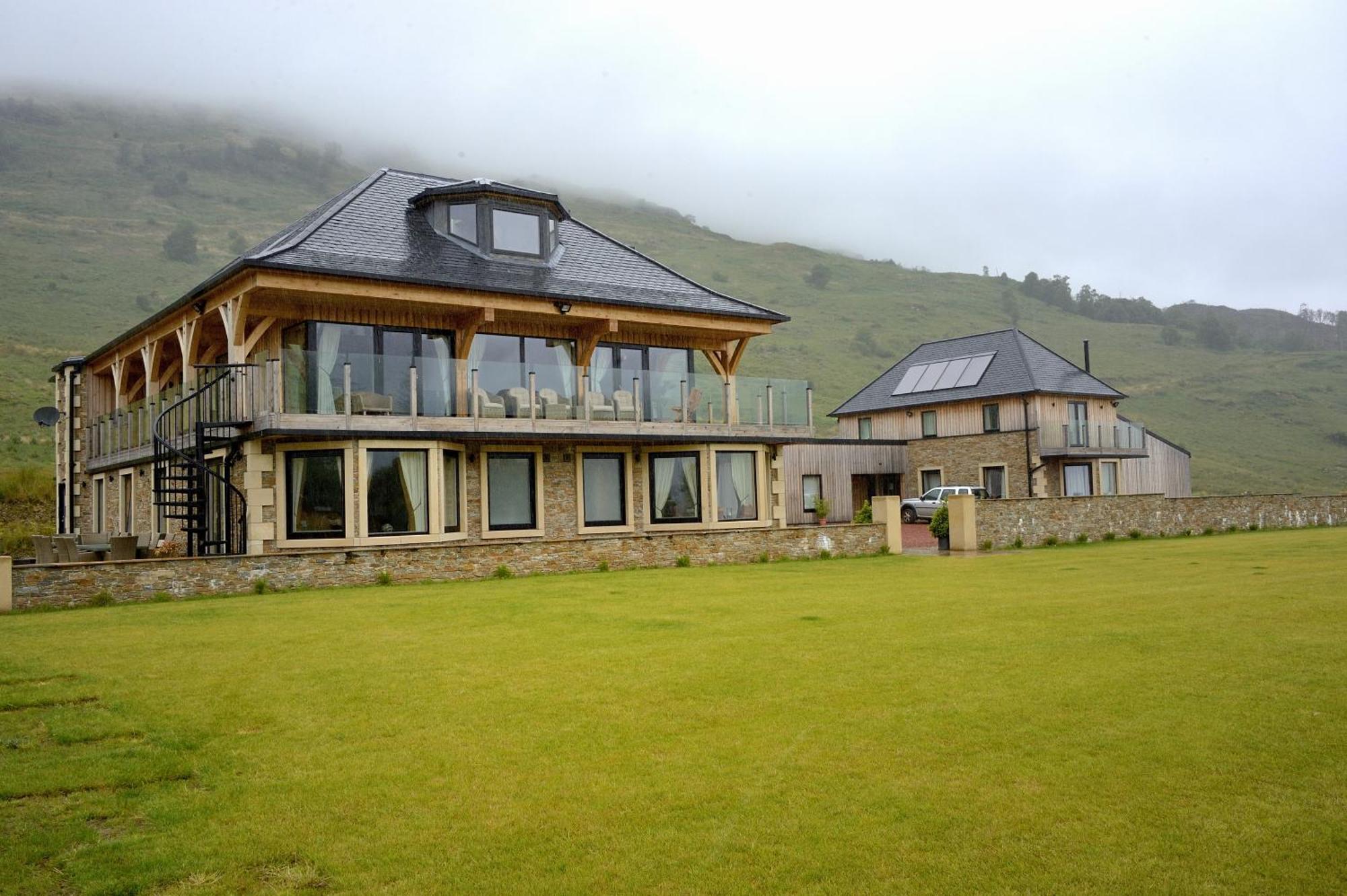 The Lodge At Carrick Castle Estate Cairndow Exterior photo